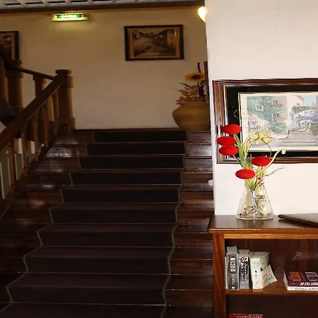 Ξενοδοχείο Residencial 2*